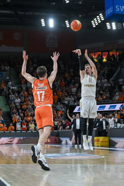 配合和多变 配合和多变